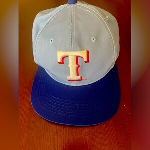 Texas Rangers SnapBack baby blue hat.
